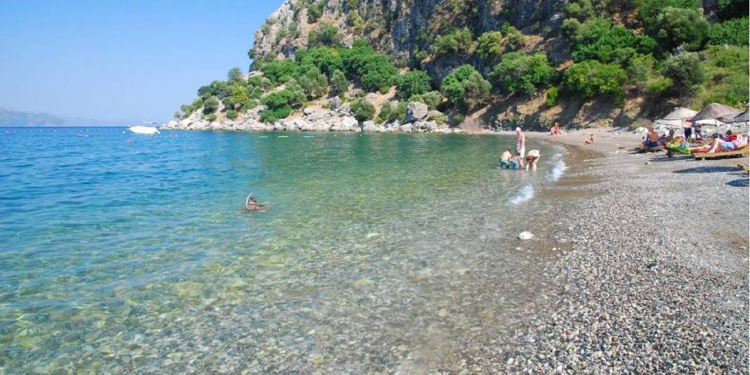 Tarih ve doğanın buluşma noktasına 30 dakikada ulaşın! Ege’de saklı koy: Keşfedilmeyi bekleyen güzellikler dolu 5